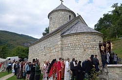 Манастирска црква из 13. века