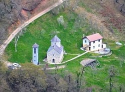 Поглед на кањон Таре из манастирске порте