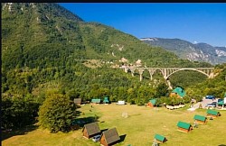 Авантуристички туризам у кањону реке Таре