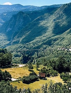 Панорама села Ђурђевића Тара са моста