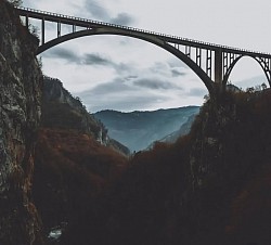 Историјски мост на реци Тари у близини села Ђурђевића Тара